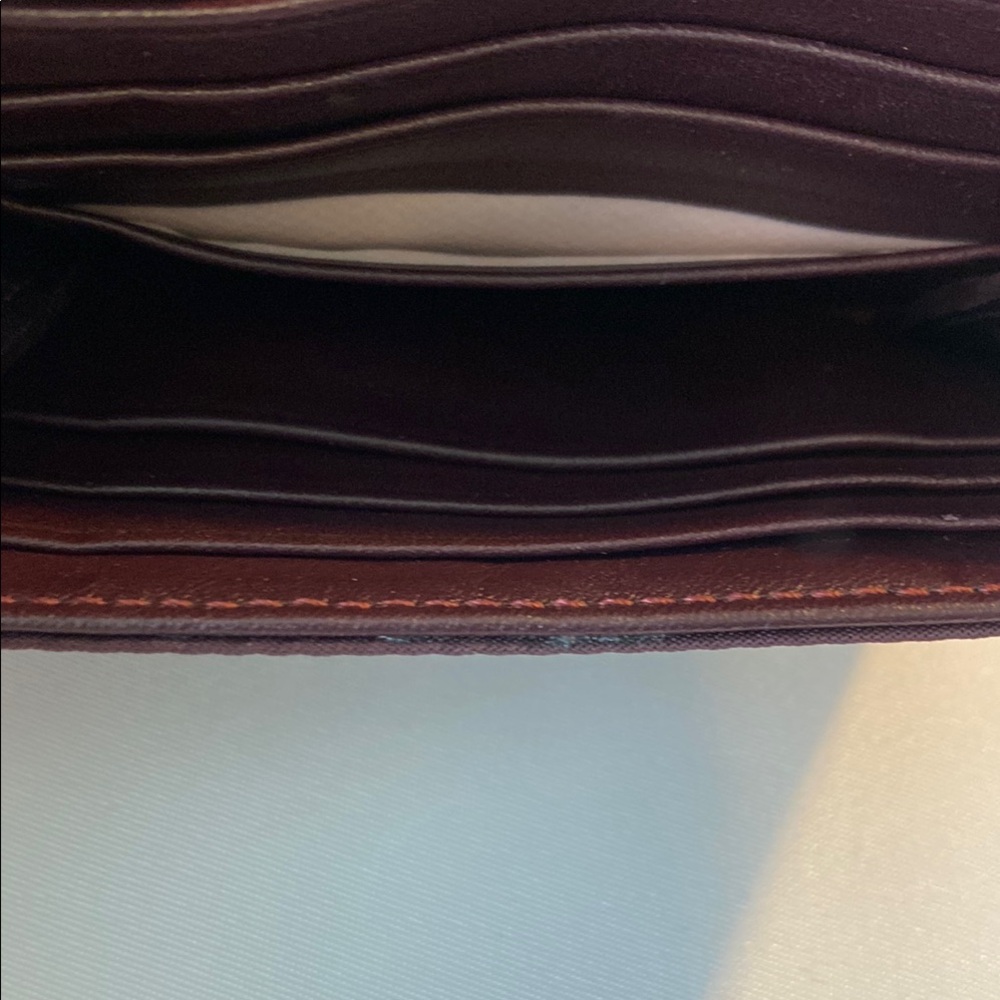 TUMI Dark Red Leather Wallet with Gold Accents - Picture 6 of 10